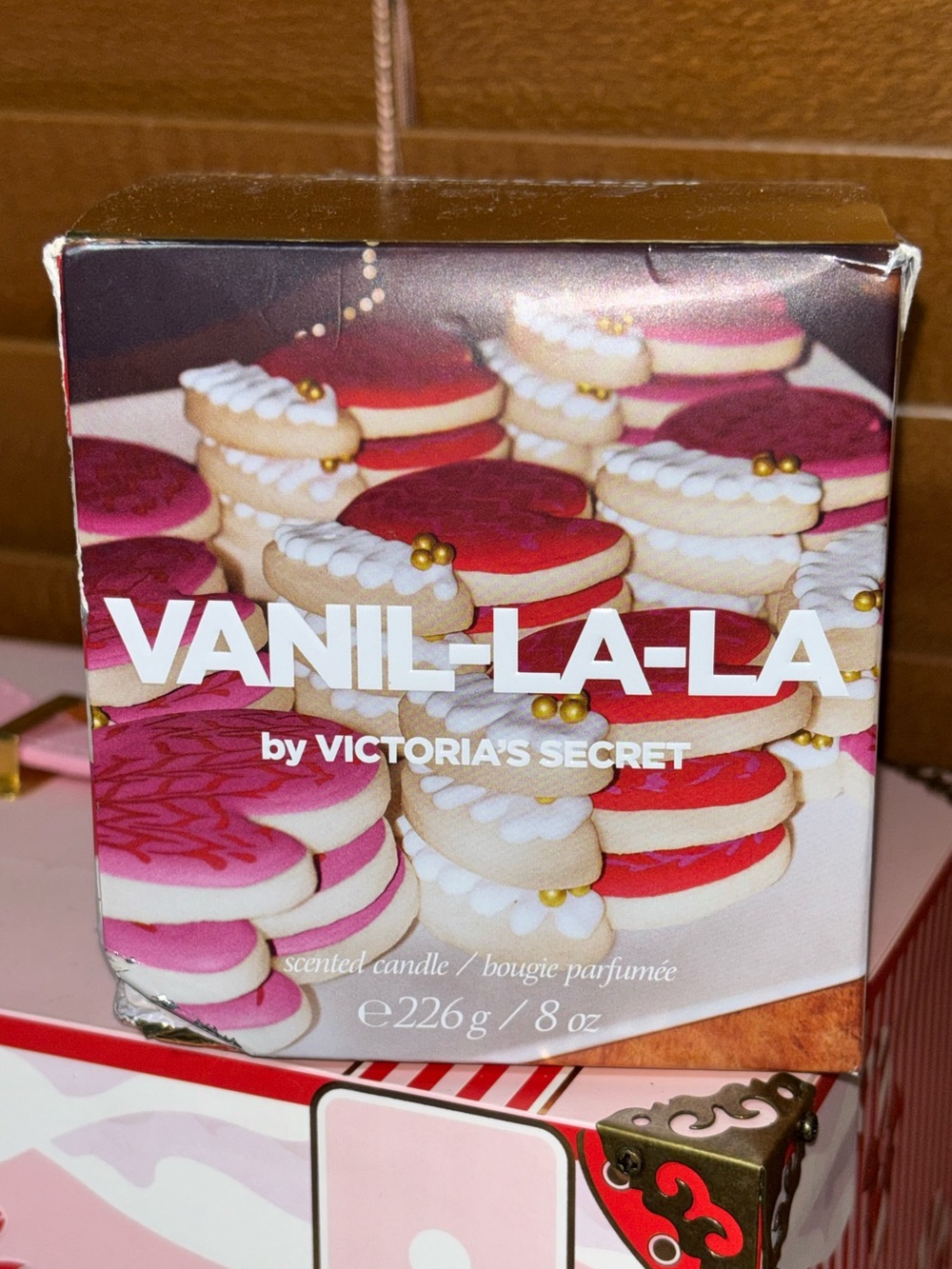 Victoria's Secret Vanil-La-La Scented Candle 8 oz
